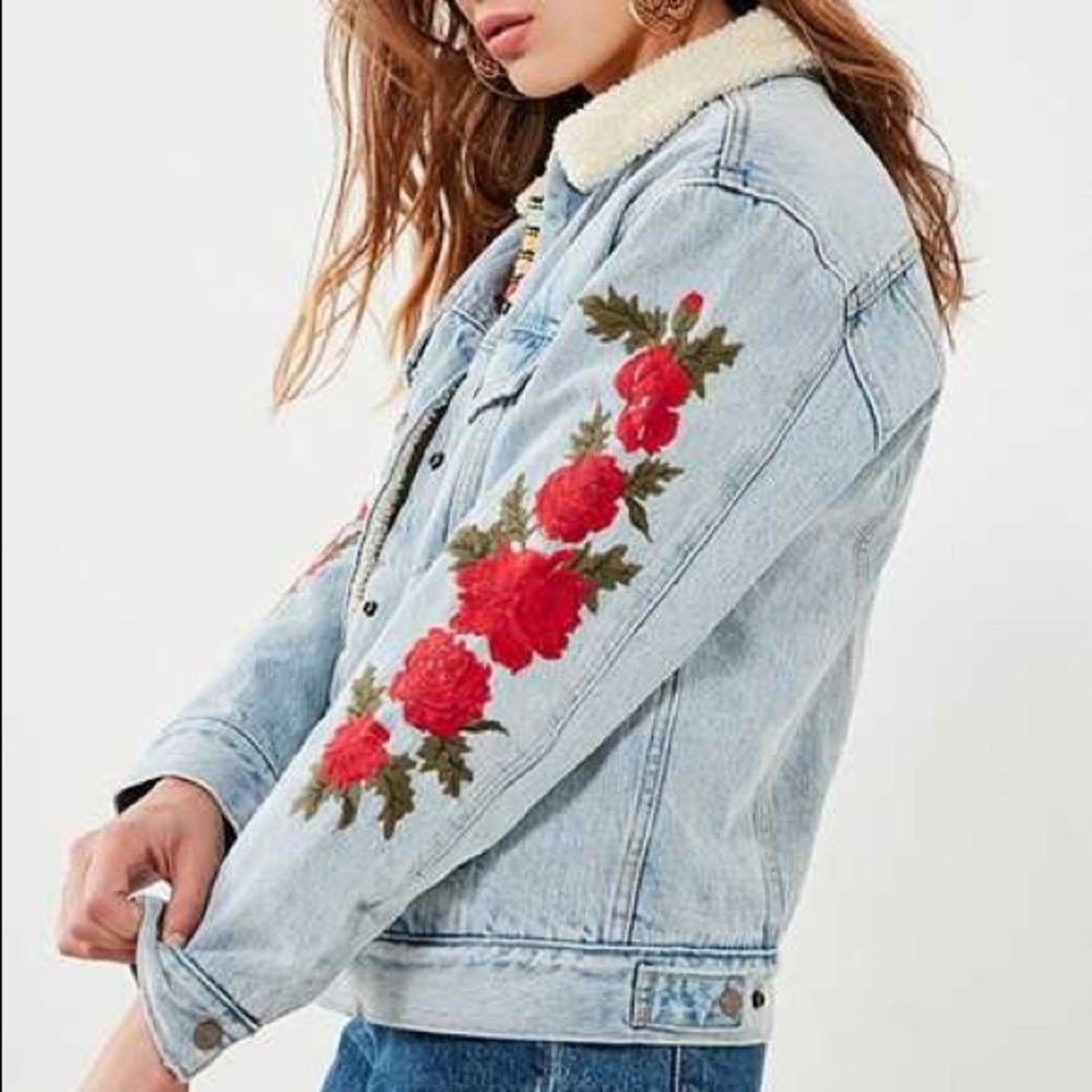 Levis embroidered sherpa - Picture 2 of 6